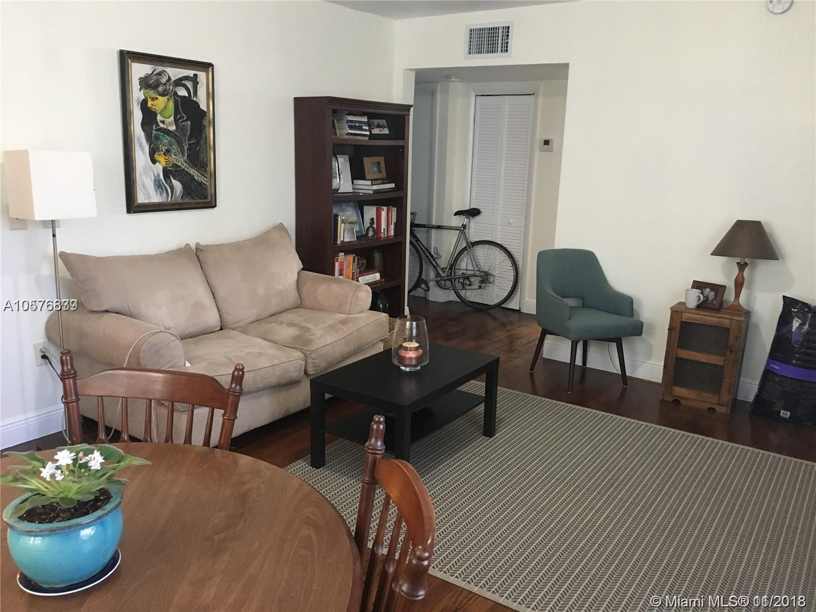 BISCAYNE BCH SUB - Residential Lease