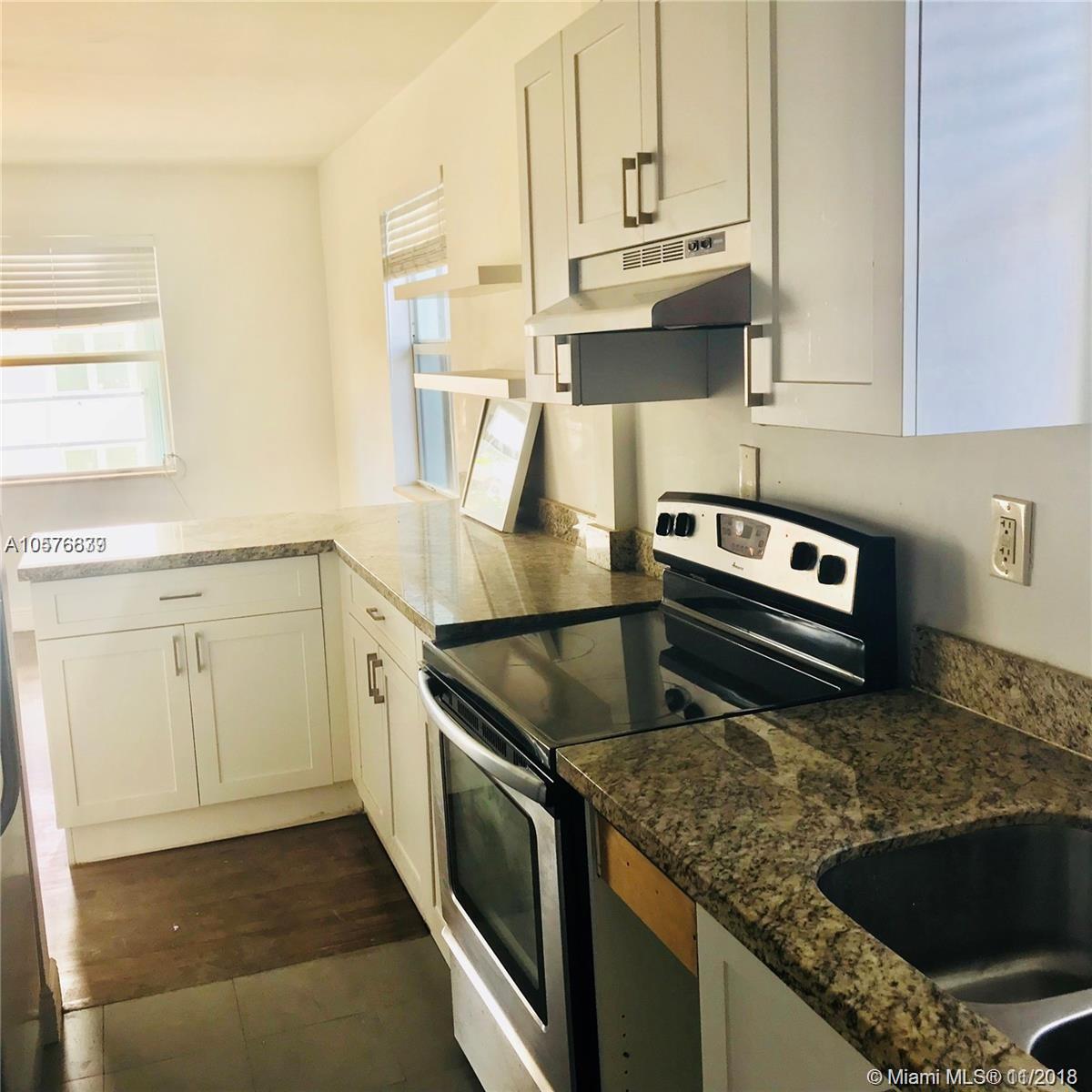 BISCAYNE BCH SUB - Residential Lease