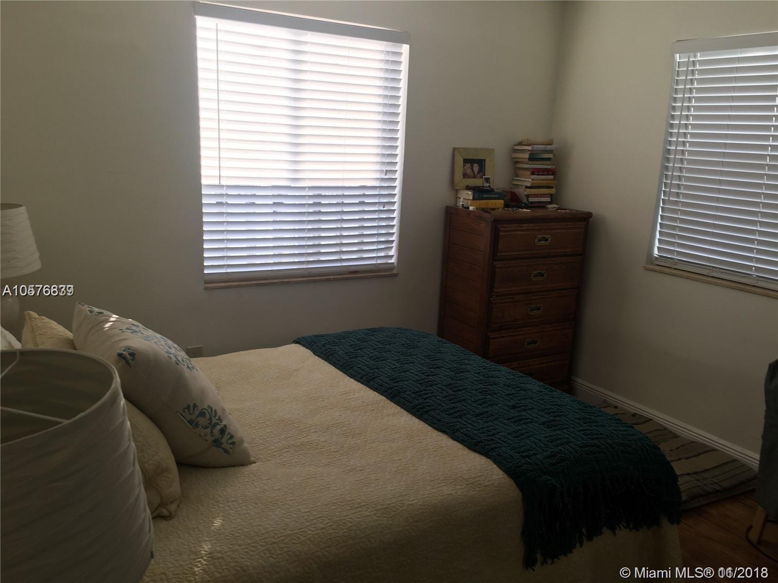 BISCAYNE BCH SUB - Residential Lease