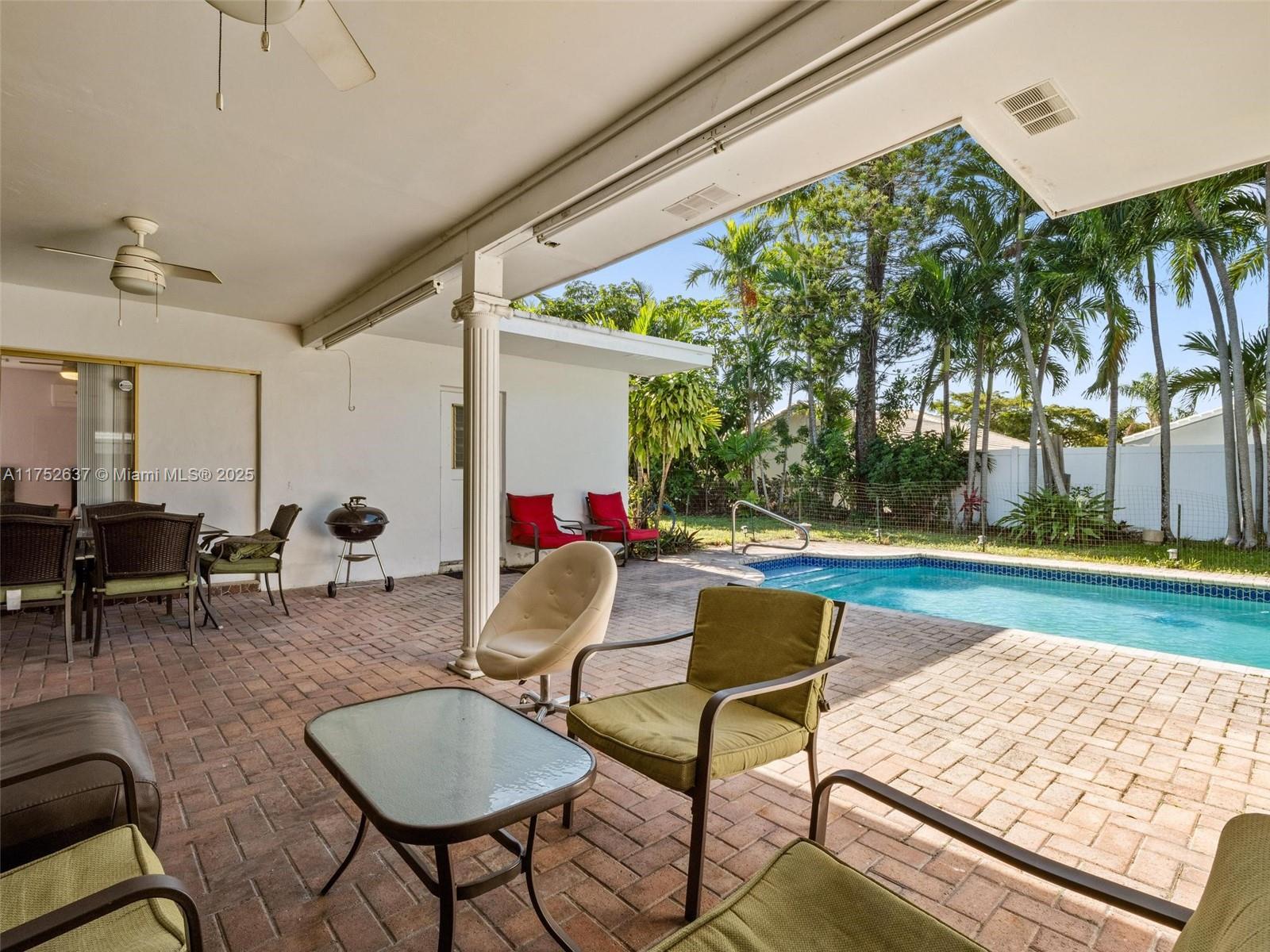 EMERALD HILLS - Residential