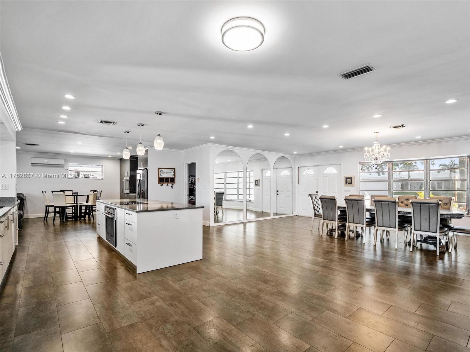 EMERALD HILLS - Residential