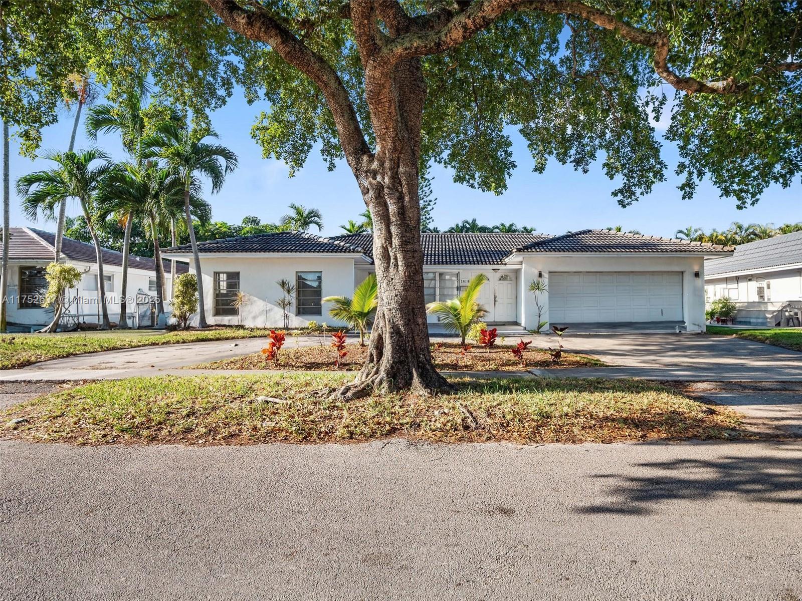 EMERALD HILLS - Residential