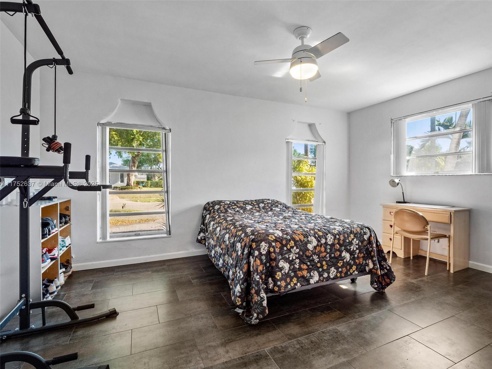 EMERALD HILLS - Residential