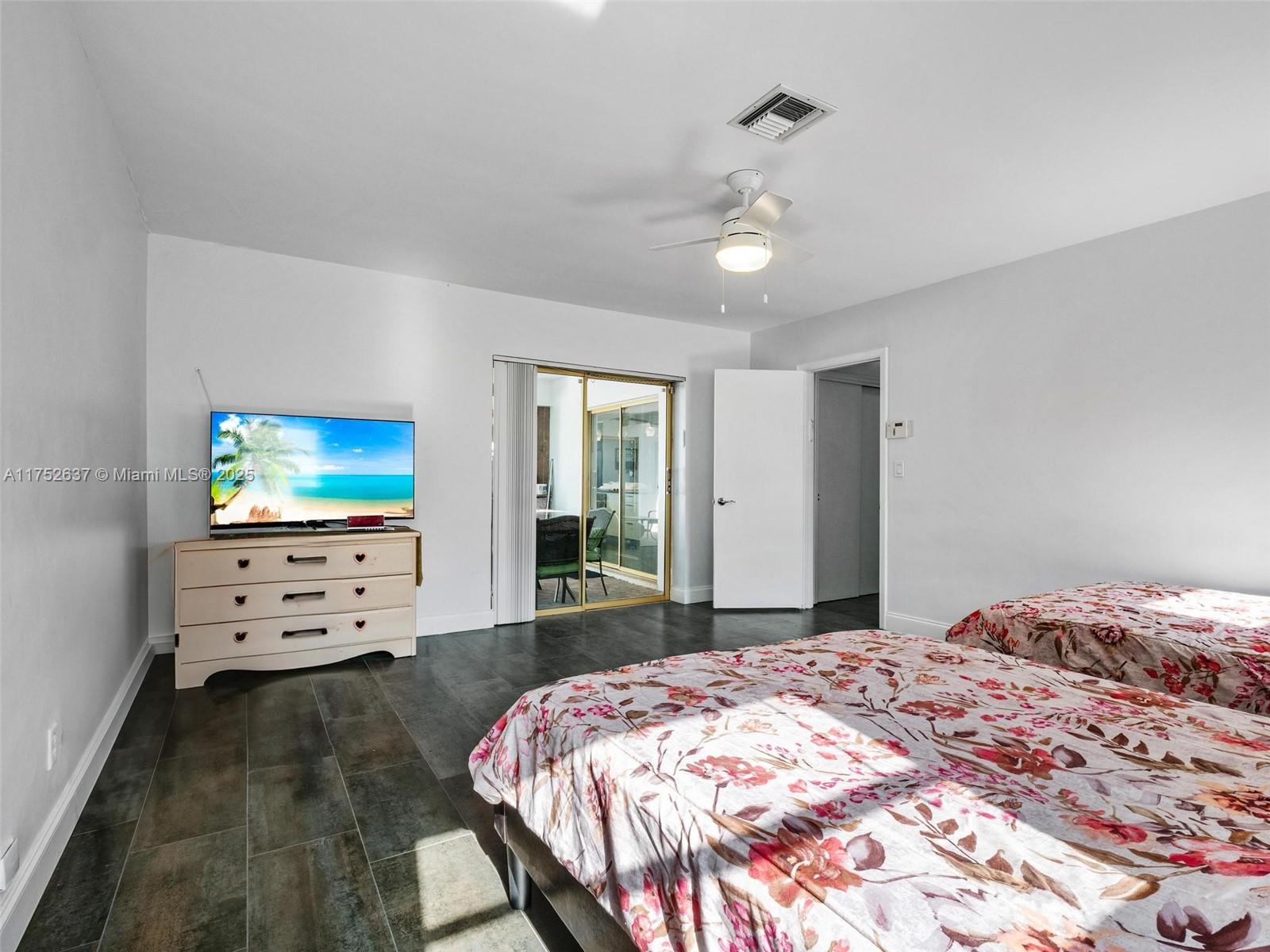 EMERALD HILLS - Residential