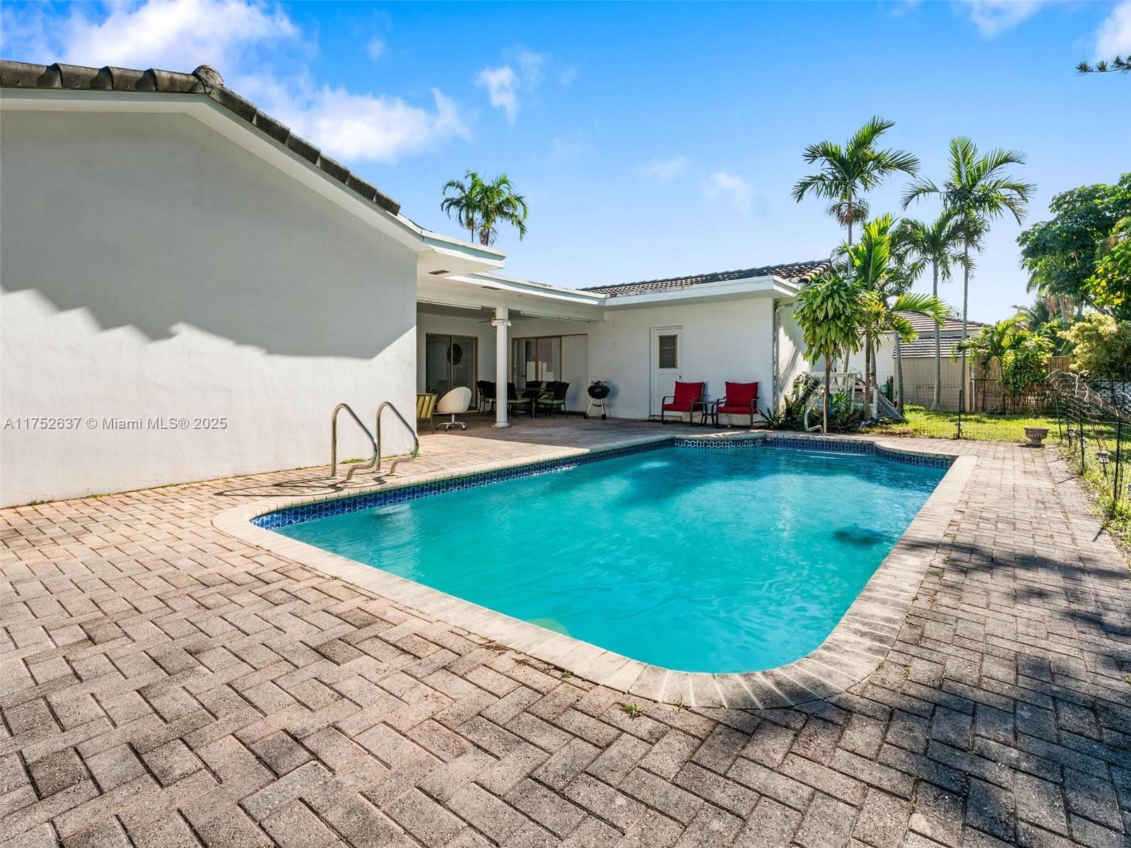 EMERALD HILLS - Residential