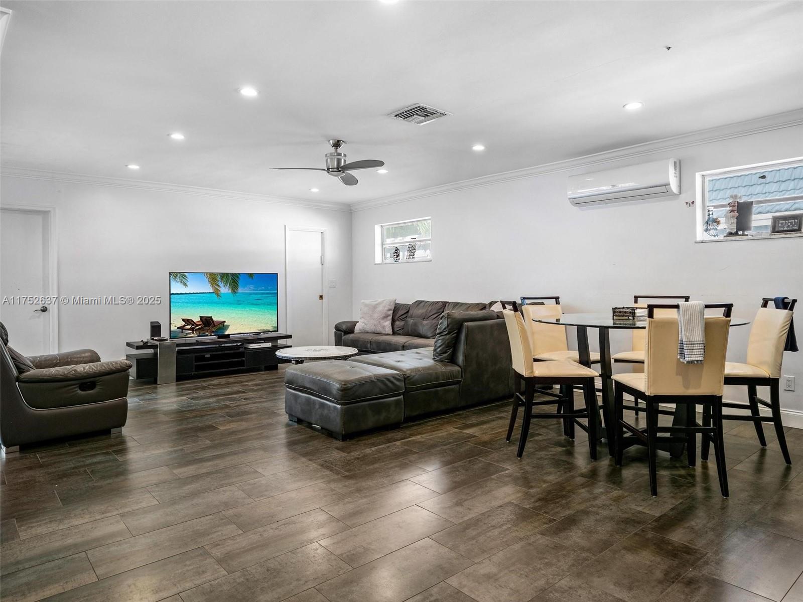 EMERALD HILLS - Residential