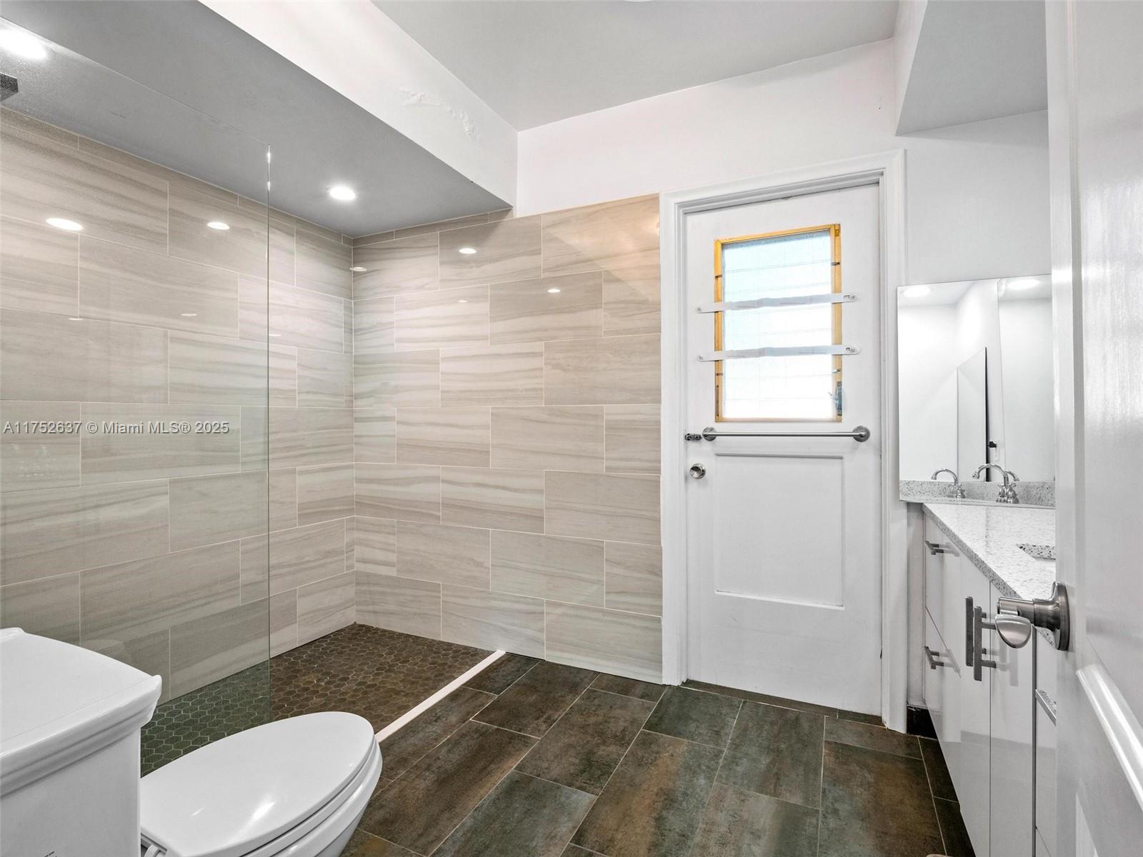 EMERALD HILLS - Residential