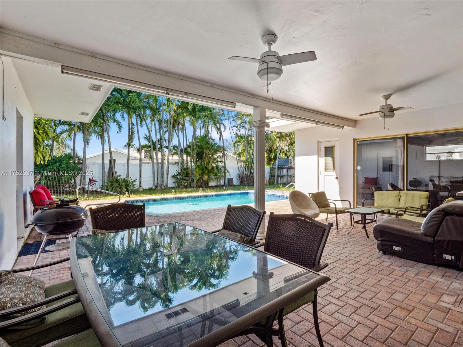 EMERALD HILLS - Residential