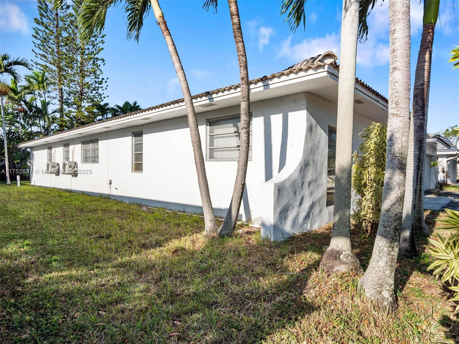 EMERALD HILLS - Residential