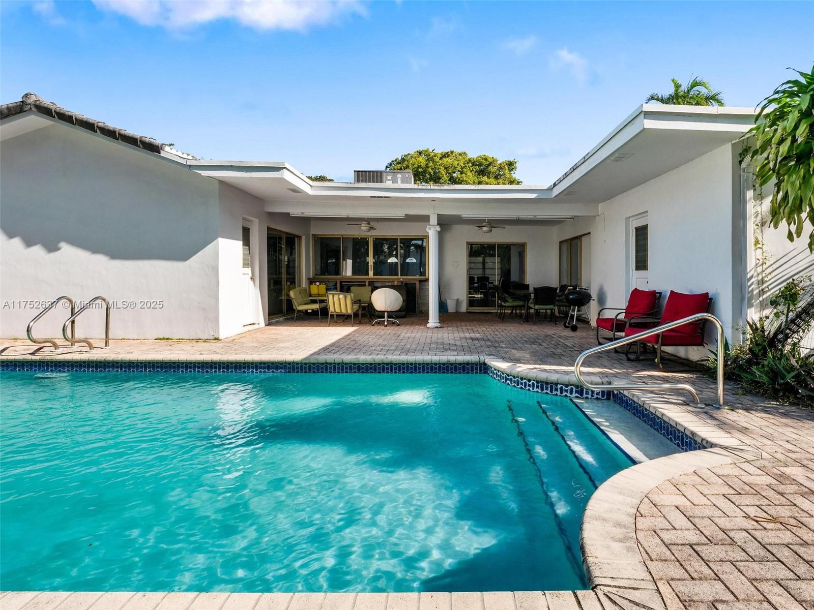 EMERALD HILLS - Residential