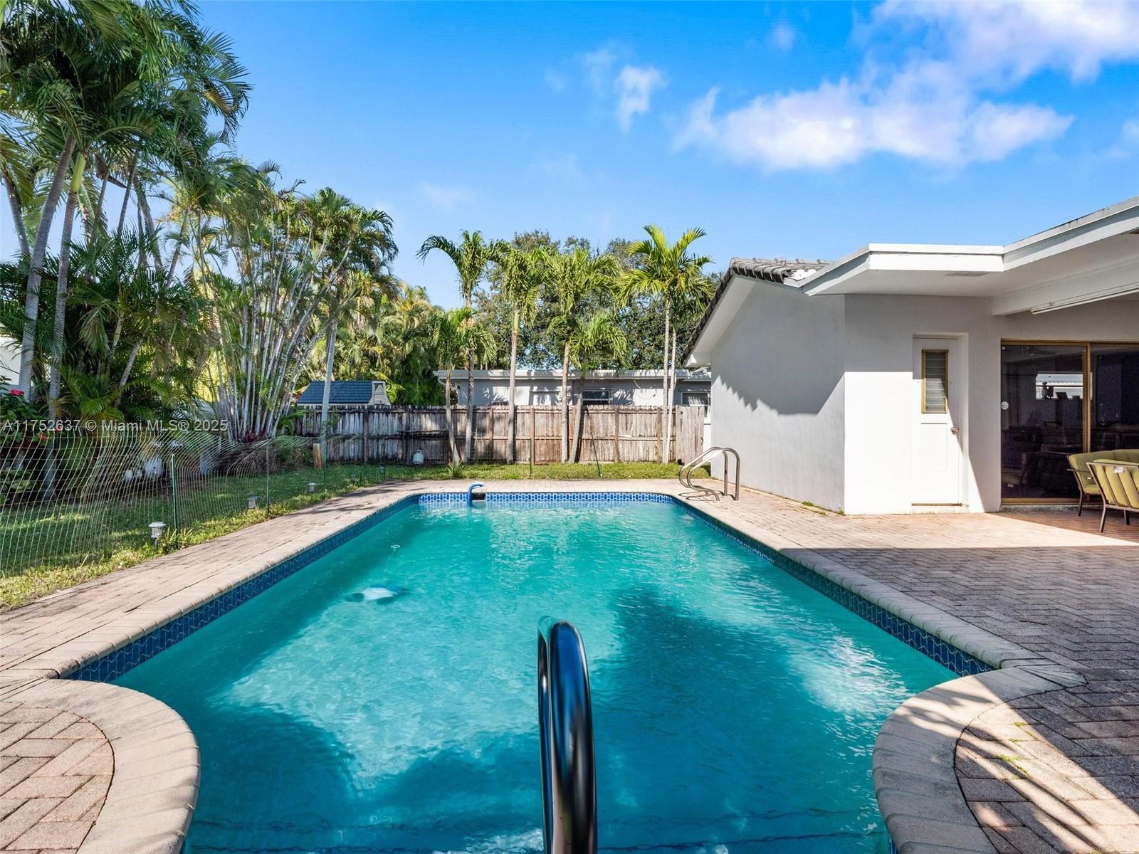 EMERALD HILLS - Residential