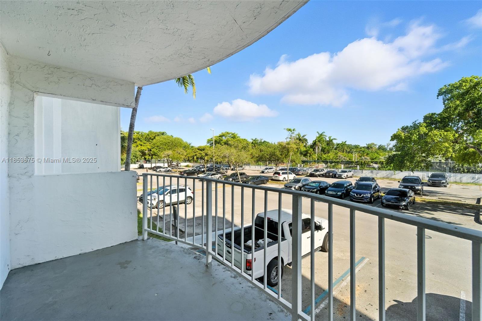 MONTECARLO CONDO - Residential