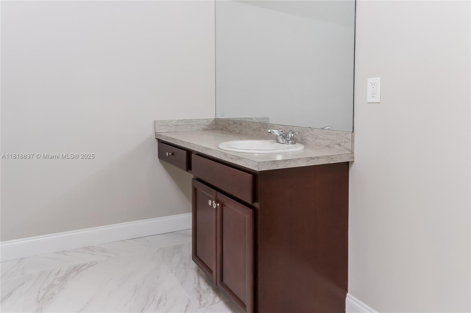 PORT ST LUCIE SECTION 23 - Residential