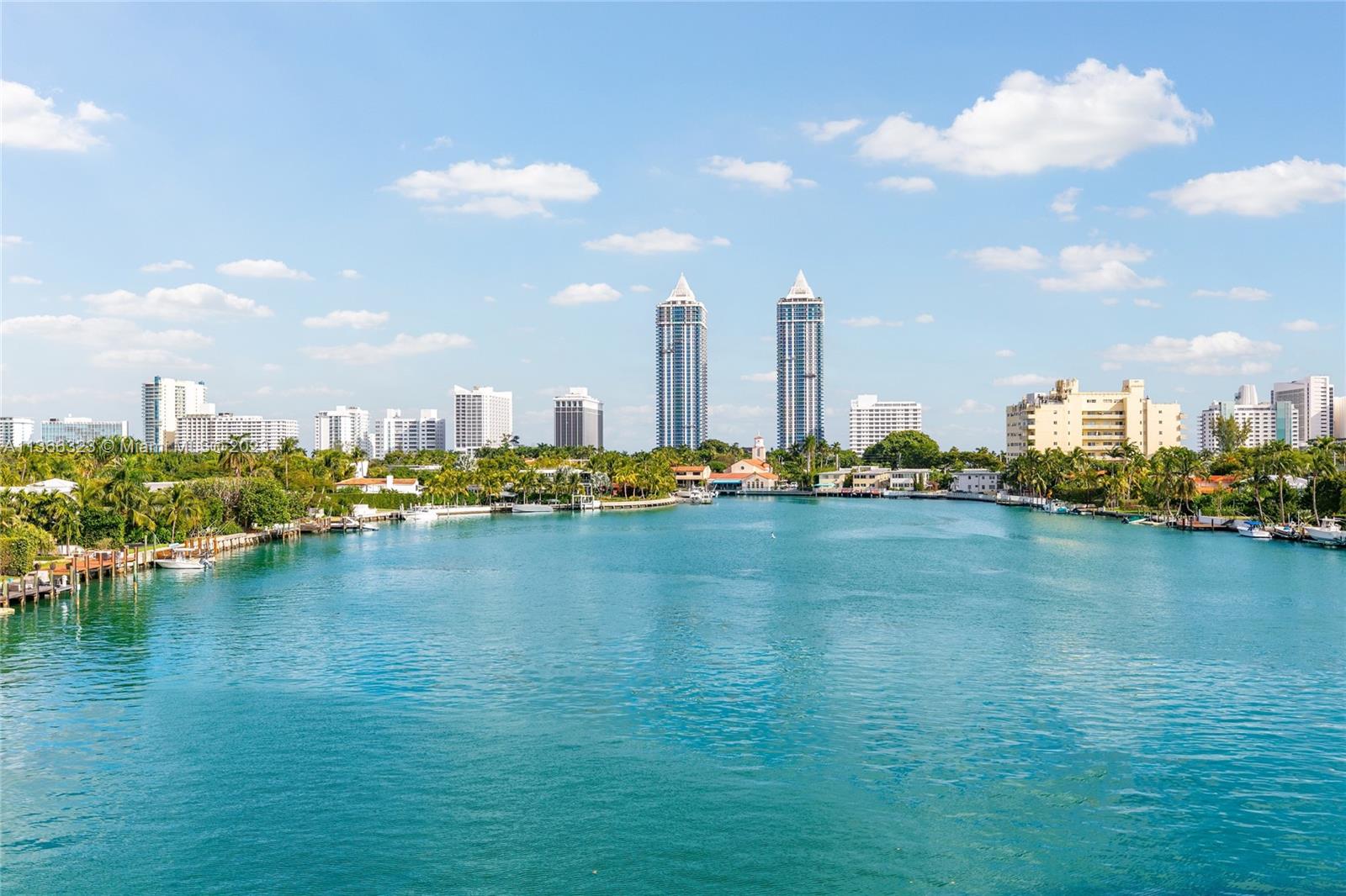 THE RITZ-CARLTON RESIDENCE - Residential