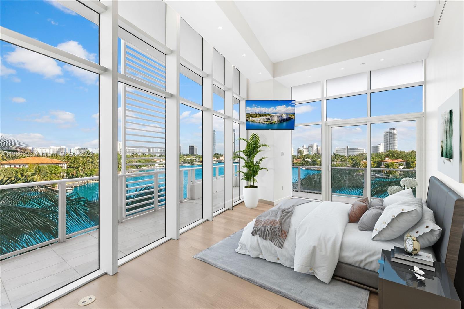 THE RITZ-CARLTON RESIDENCE - Residential