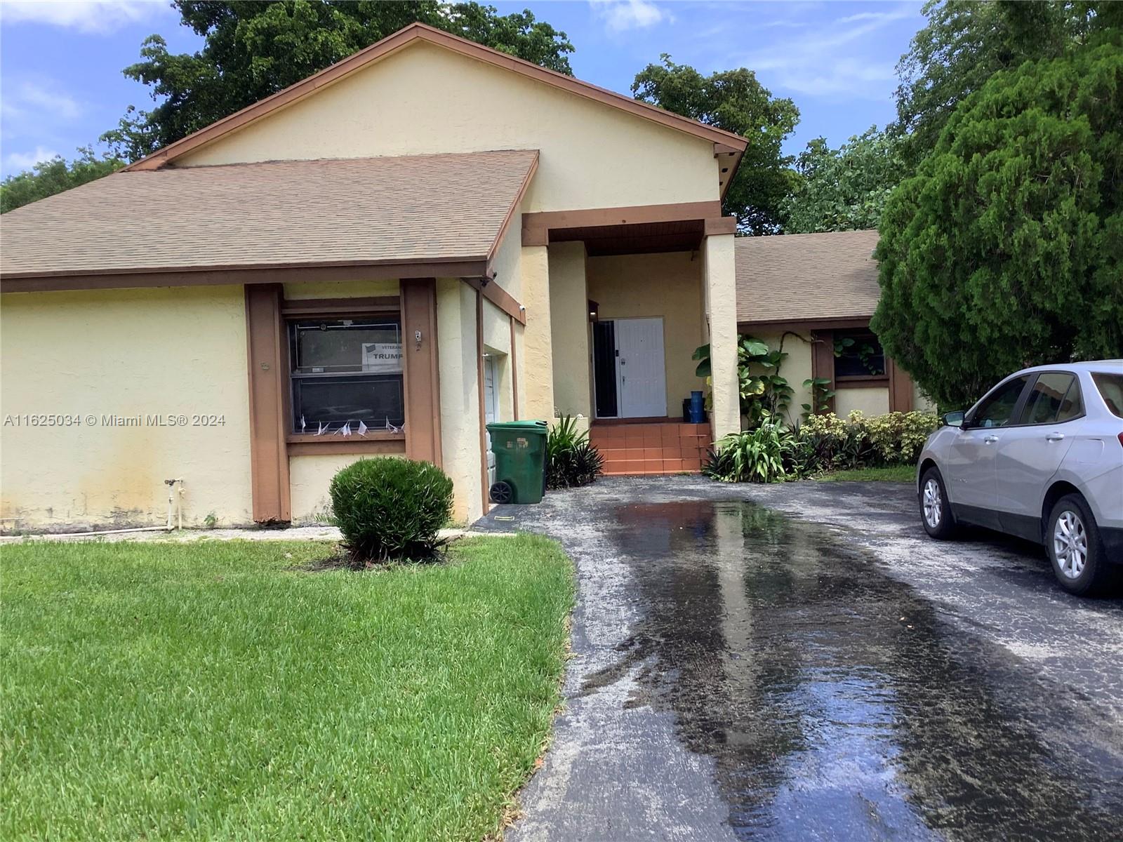 5219 Sw 152nd Ct Ct, Miami, Broward County, Florida - 4 Bedrooms  
3 Bathrooms - 