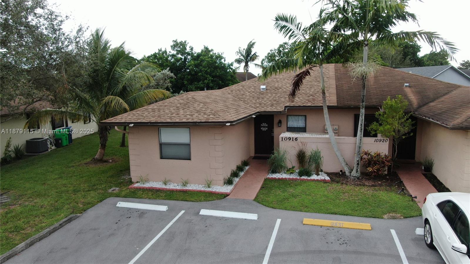 This 3 bed 2 bath villa is move in ready! Updated kitchen with stainless steel appliances and granite countertops opening up to the dining room and living room. Enjoy the separation of the split floor plan with the two bedrooms and shared updated bathroom in the front and the master oasis in the back. This home has a large screened in patio with storage and a massive back yard. Come and enjoy all the updates this home has to offer, including built-in closets, updated bathrooms and kitchen and so much more! New roof 2022.
Additional Terms: Contract and closing contingent upon receiving proper Orders from the Probate Court of Broward County, Florida.