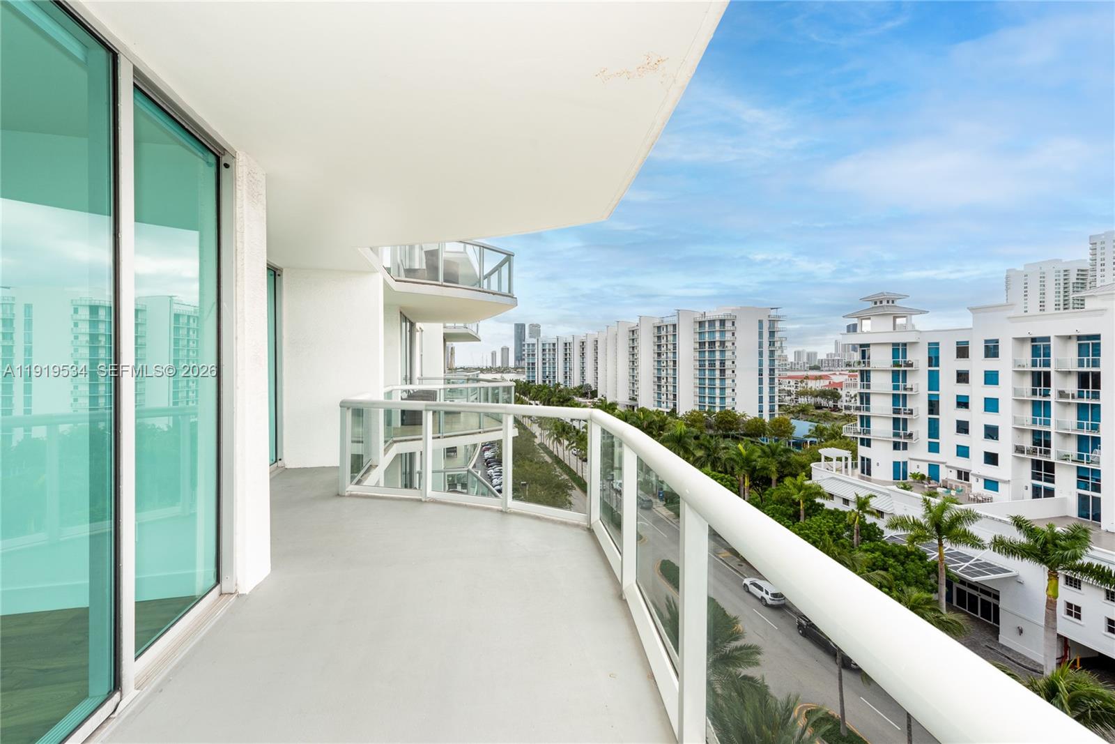 3131 NE 188th St 2-909