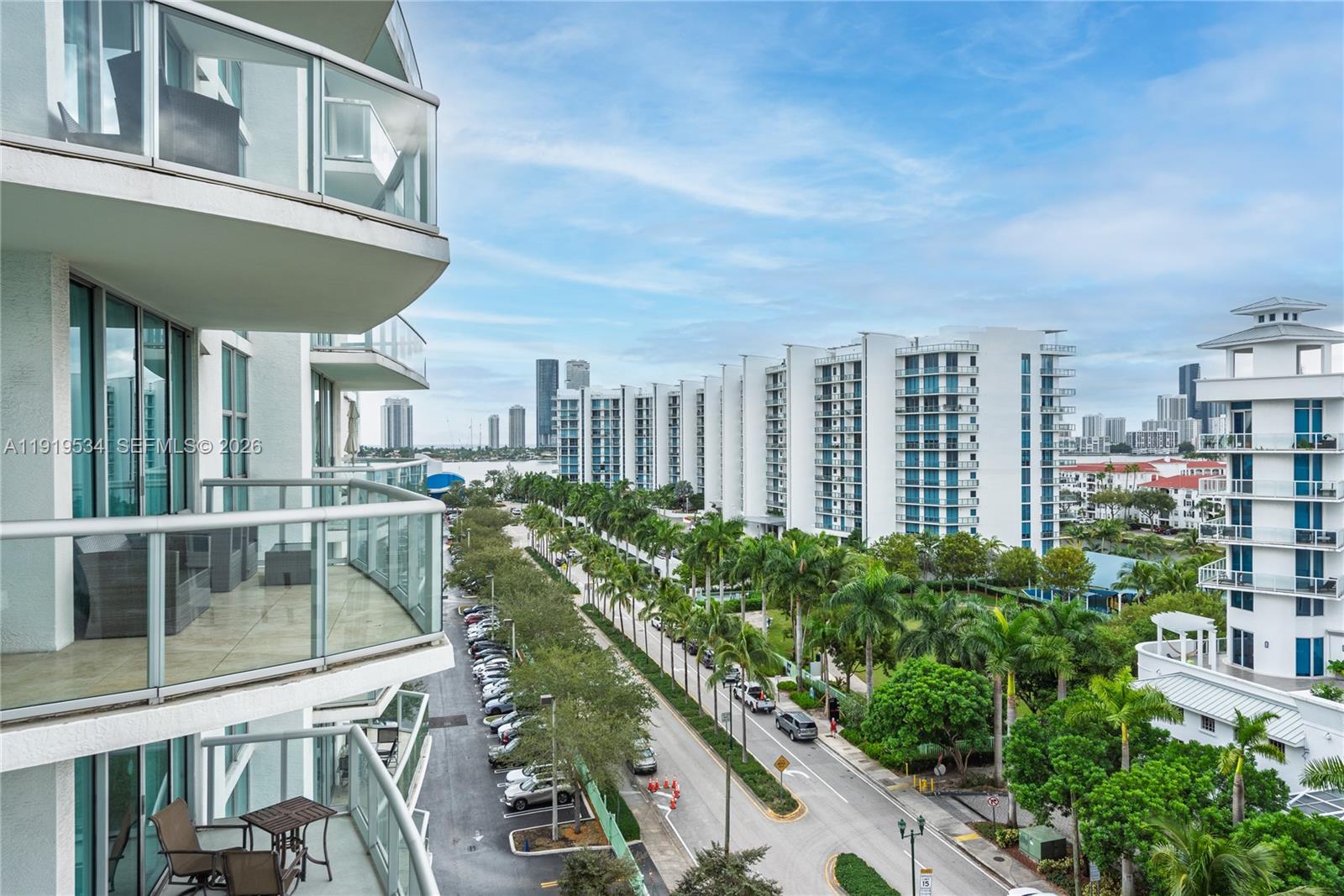 3131 NE 188th St 2-909