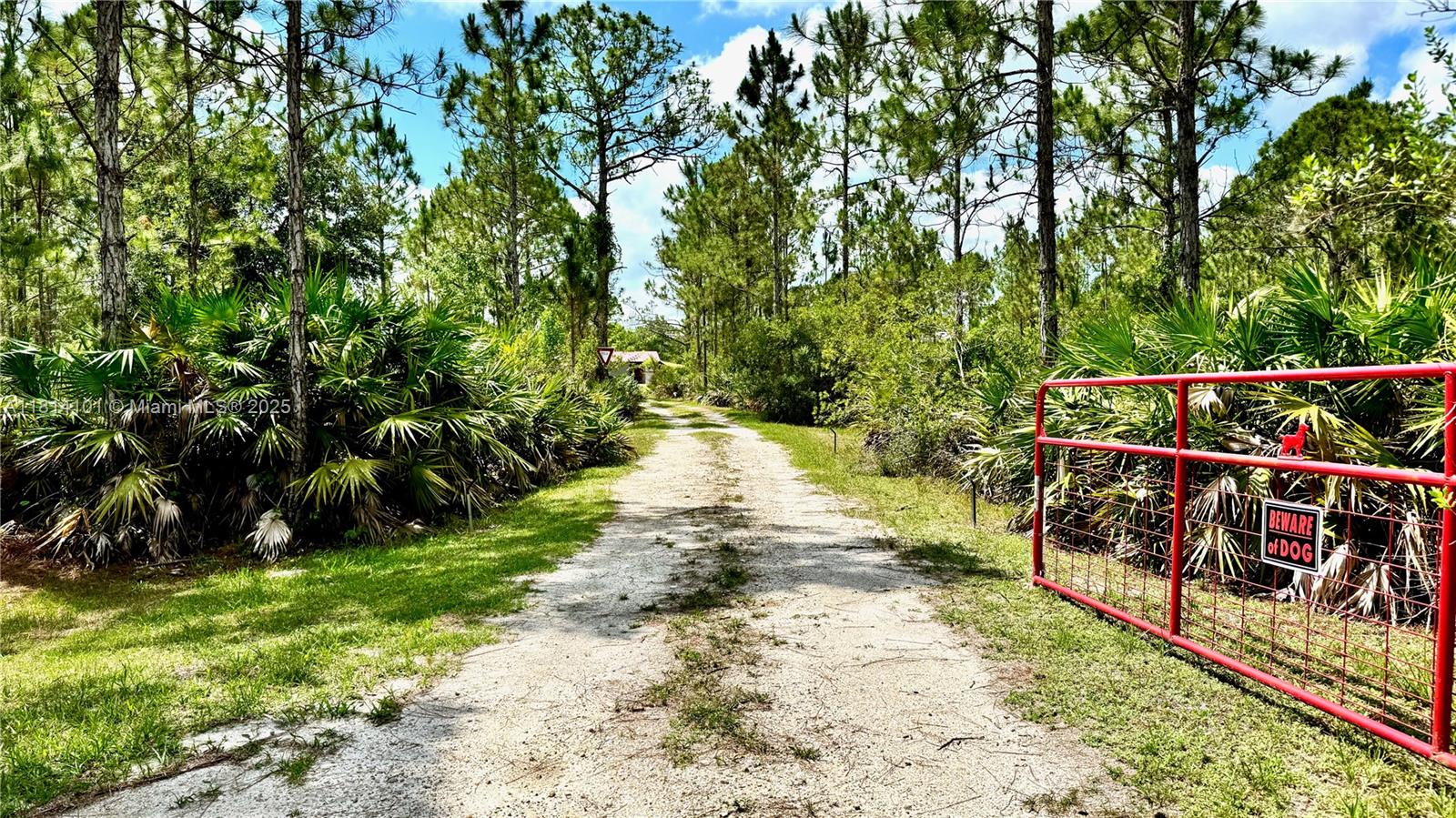 LAKE MONTAZA ESTATES - Residential
