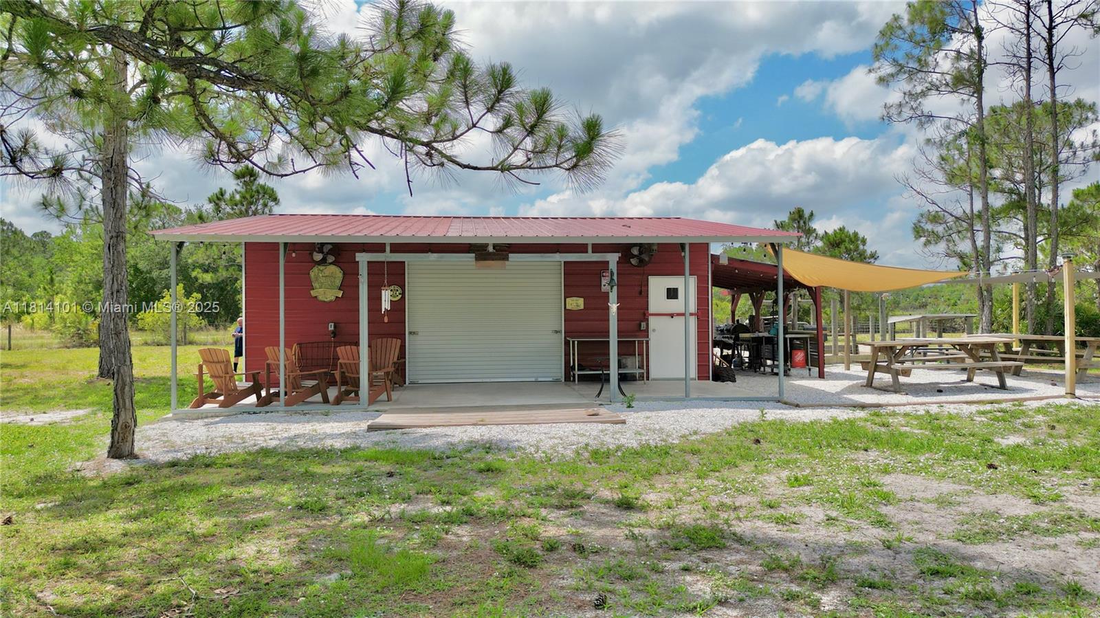 LAKE MONTAZA ESTATES - Residential