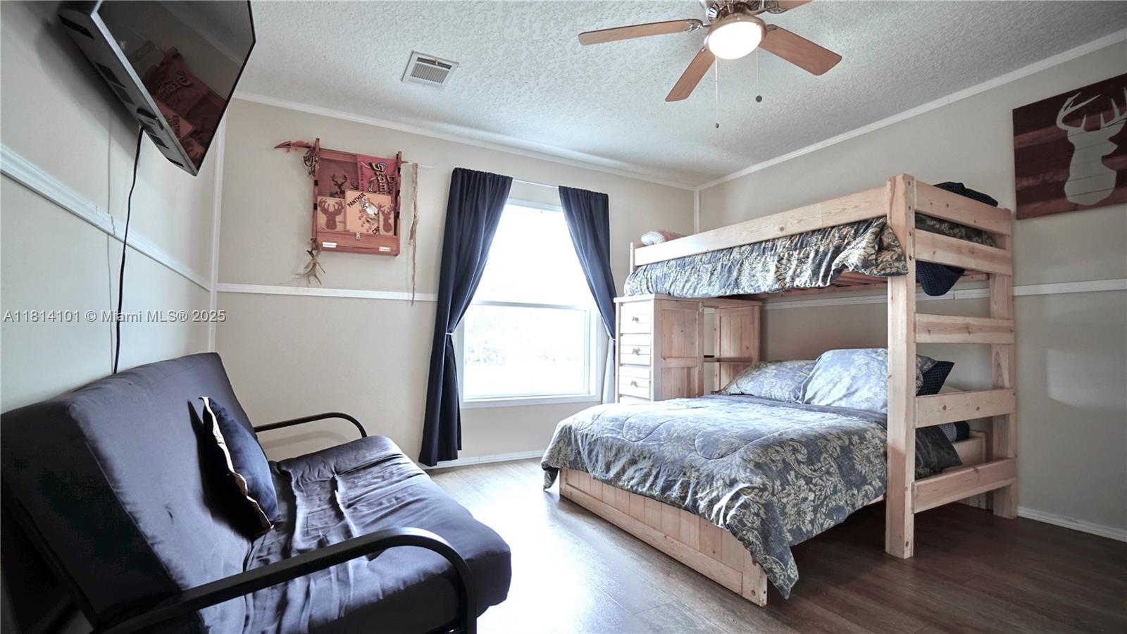 LAKE MONTAZA ESTATES - Residential