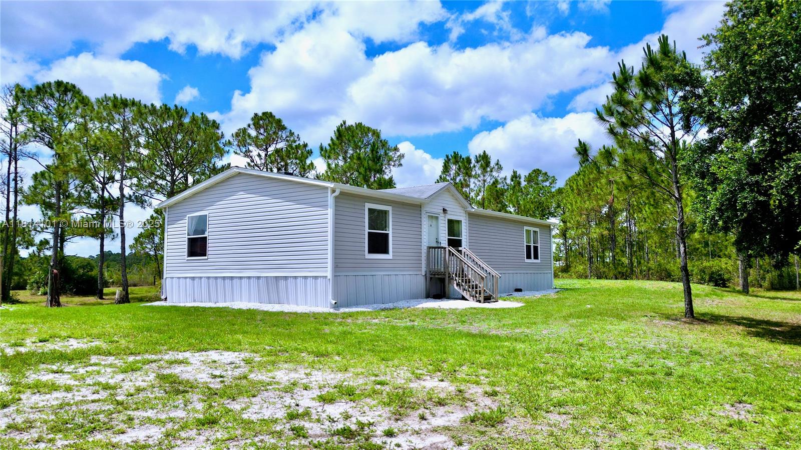 LAKE MONTAZA ESTATES - Residential