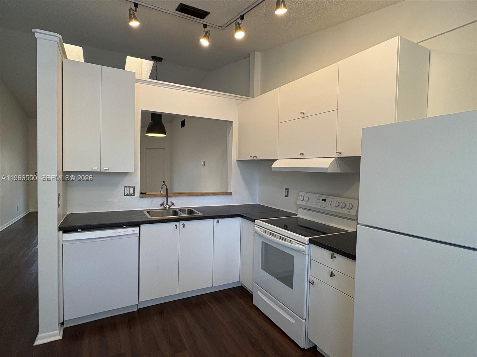 2491 NW 56th Ave 4-17