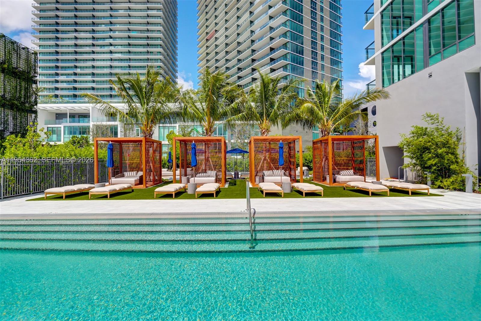 ONE PARAISO CONDO - Residential