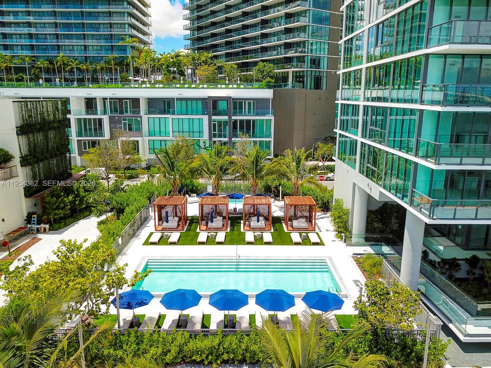 ONE PARAISO CONDO - Residential