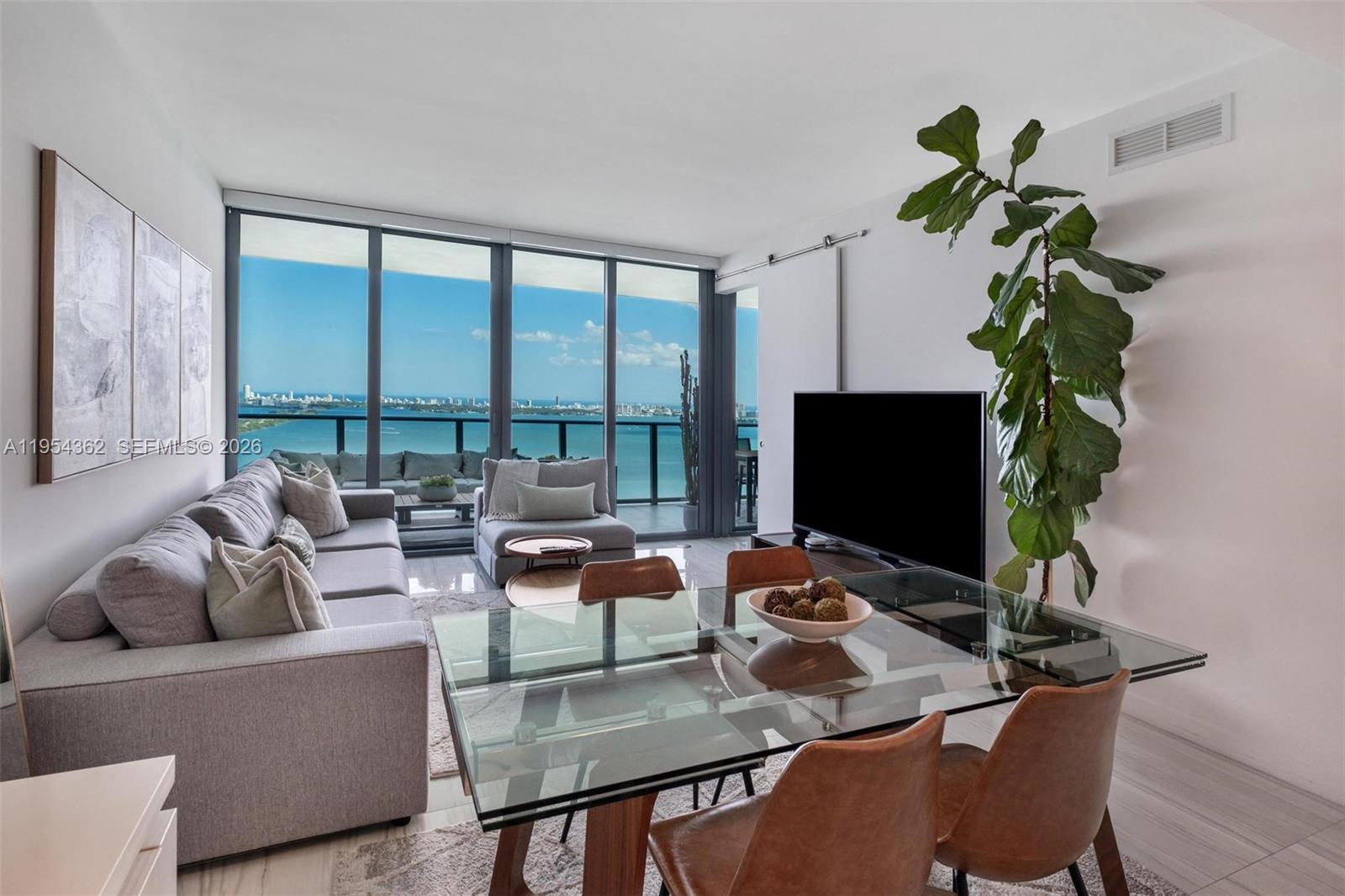 ONE PARAISO CONDO - Residential