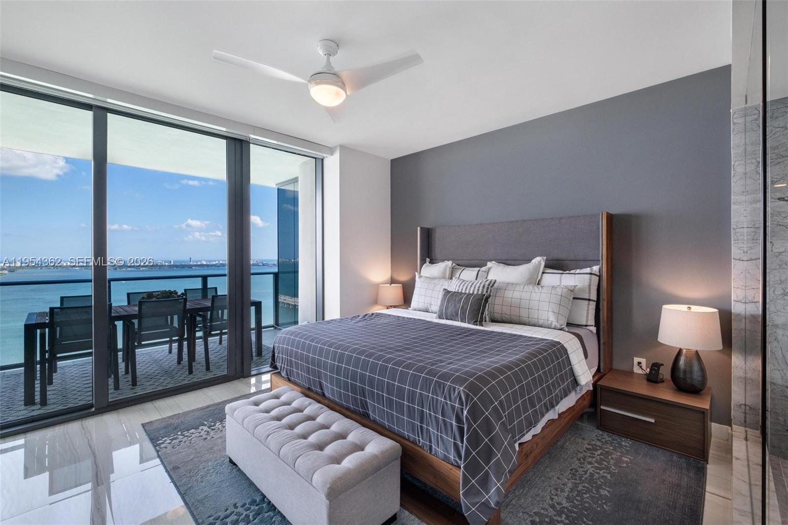 ONE PARAISO CONDO - Residential