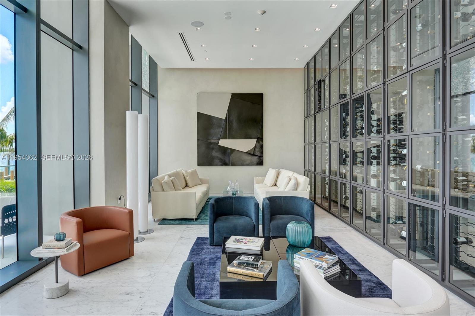 ONE PARAISO CONDO - Residential