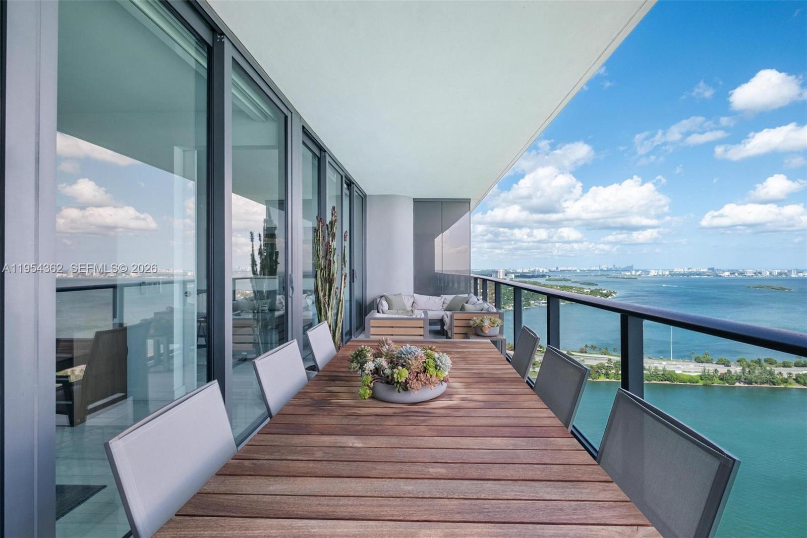 ONE PARAISO CONDO - Residential