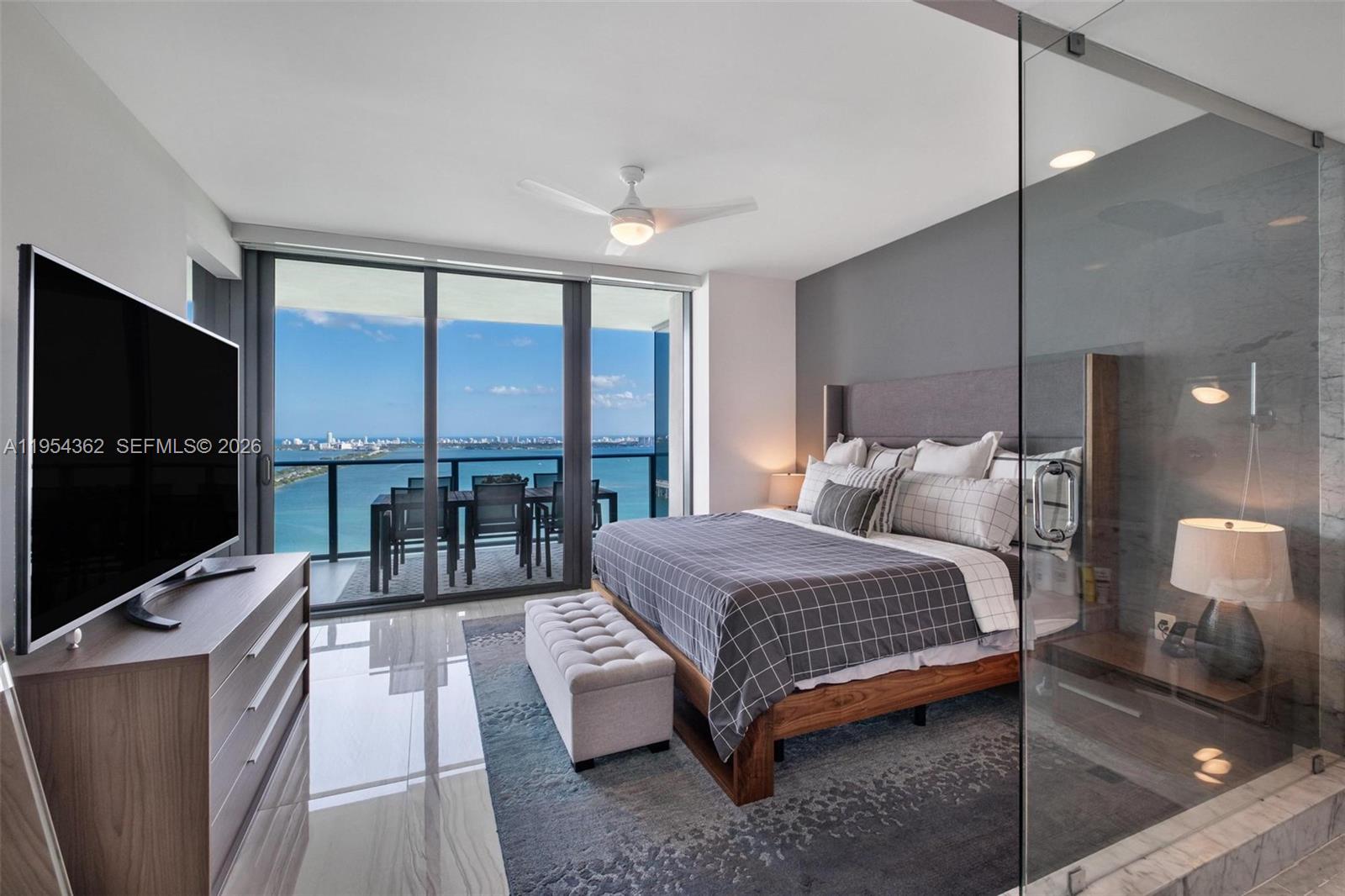 ONE PARAISO CONDO - Residential