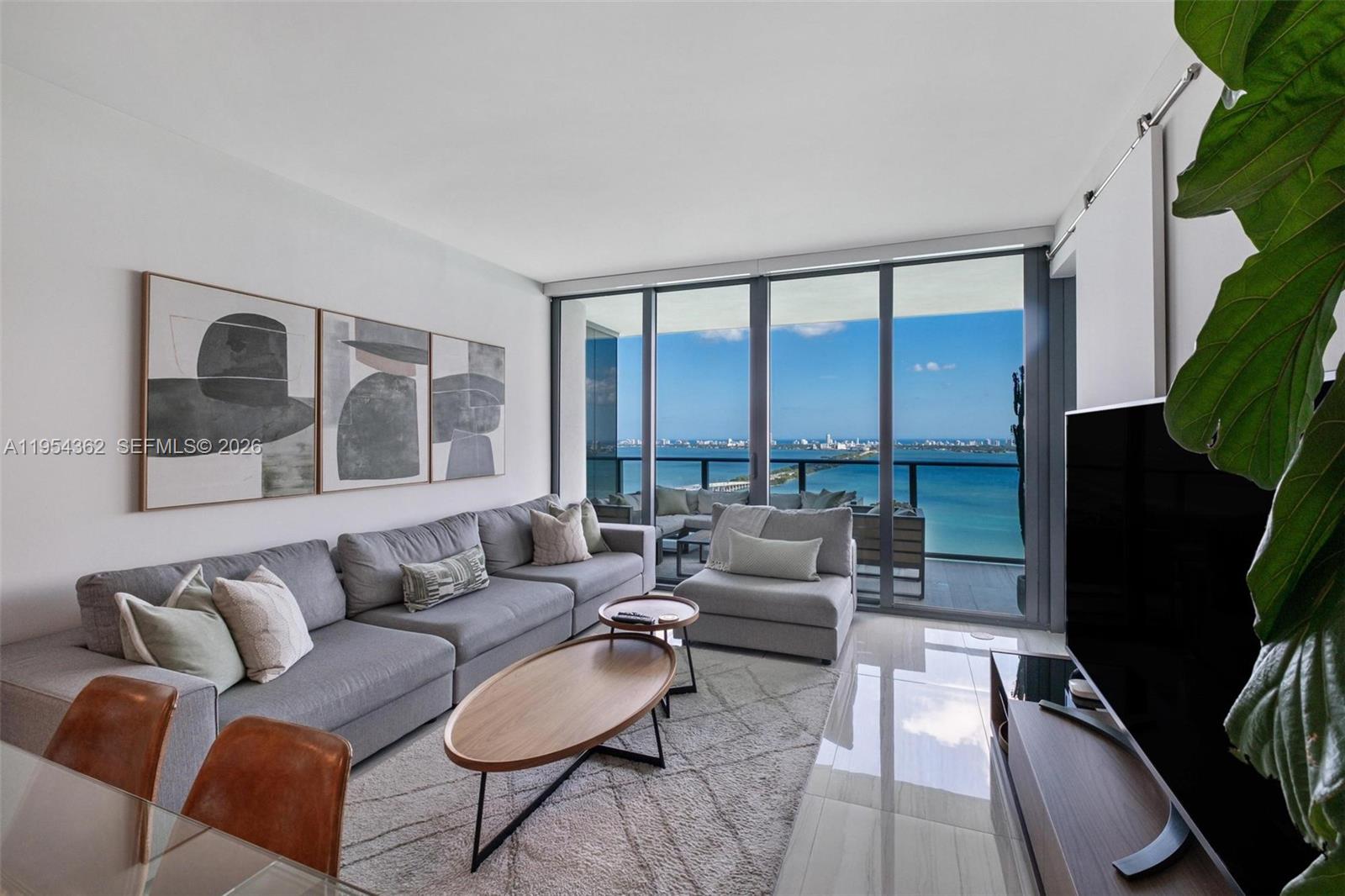 ONE PARAISO CONDO - Residential