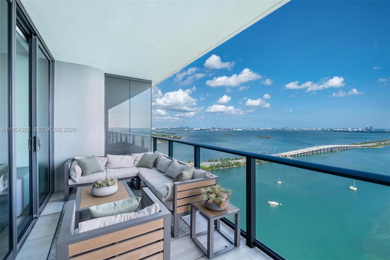 ONE PARAISO CONDO - Residential