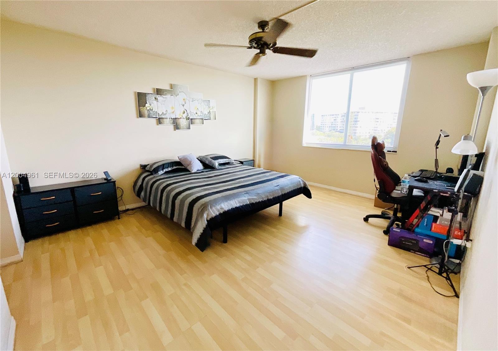 HILLCREST EAST NO 20 COND - Residential