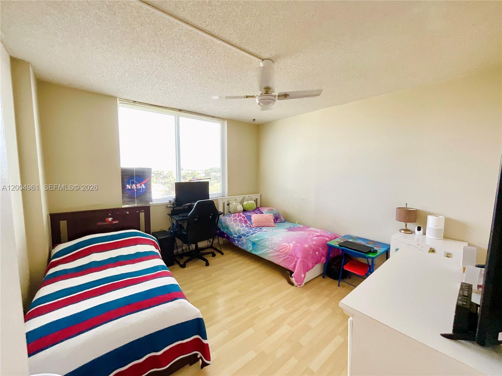 HILLCREST EAST NO 20 COND - Residential