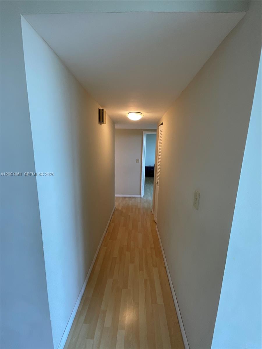 HILLCREST EAST NO 20 COND - Residential