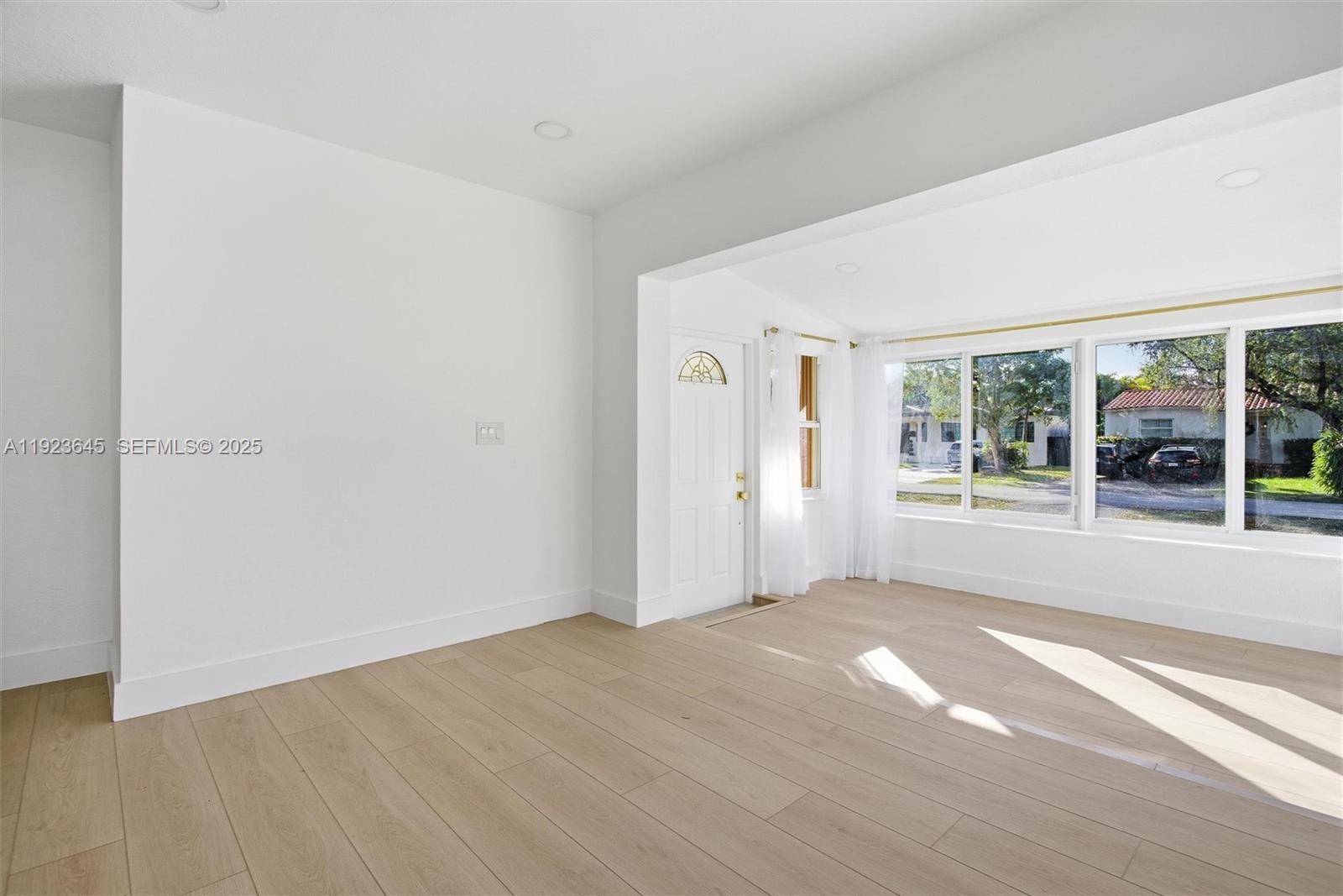 CINEMA PARK COUNTRY CLUB - Residential