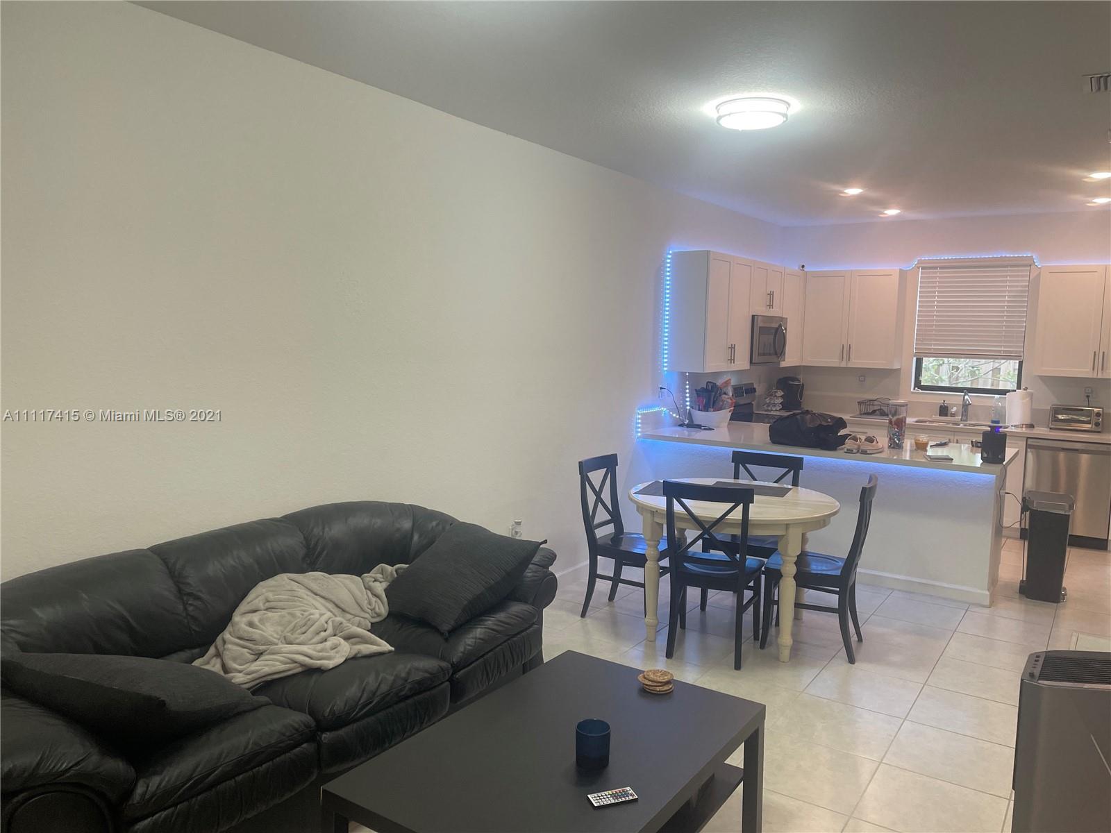 RESERVE AT EDGEWOOD - Residential Lease