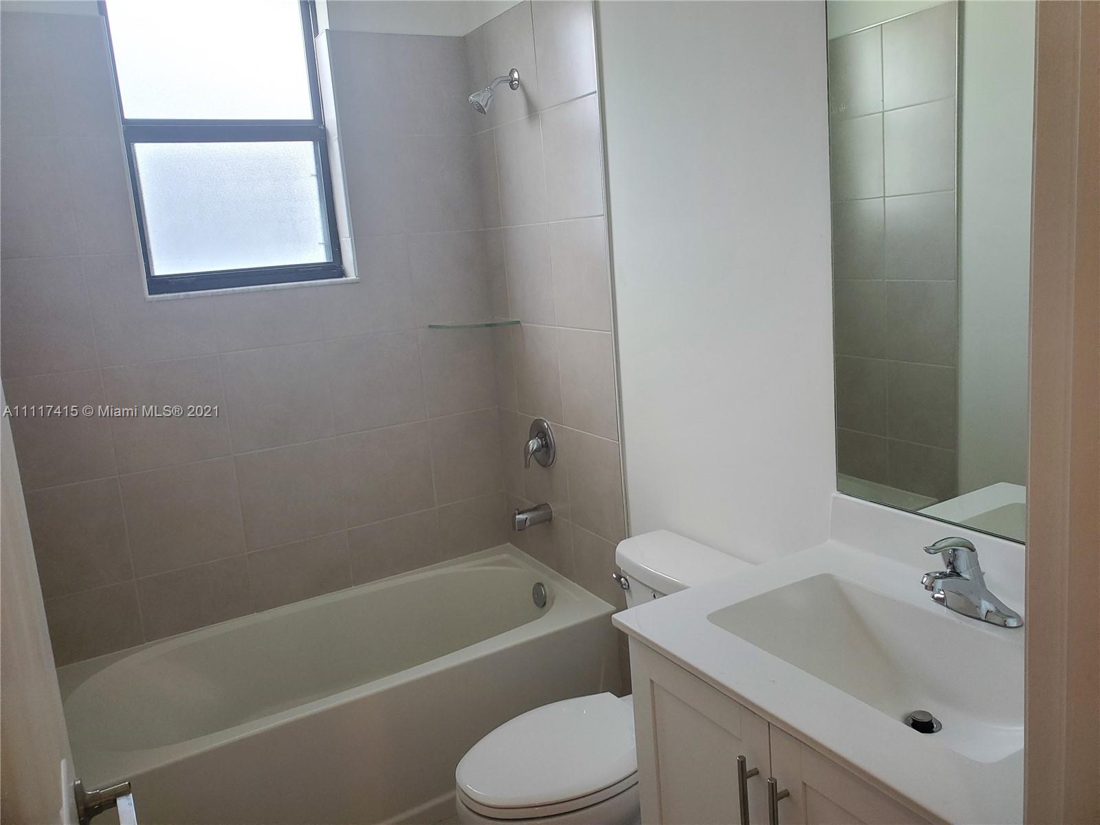 RESERVE AT EDGEWOOD - Residential Lease