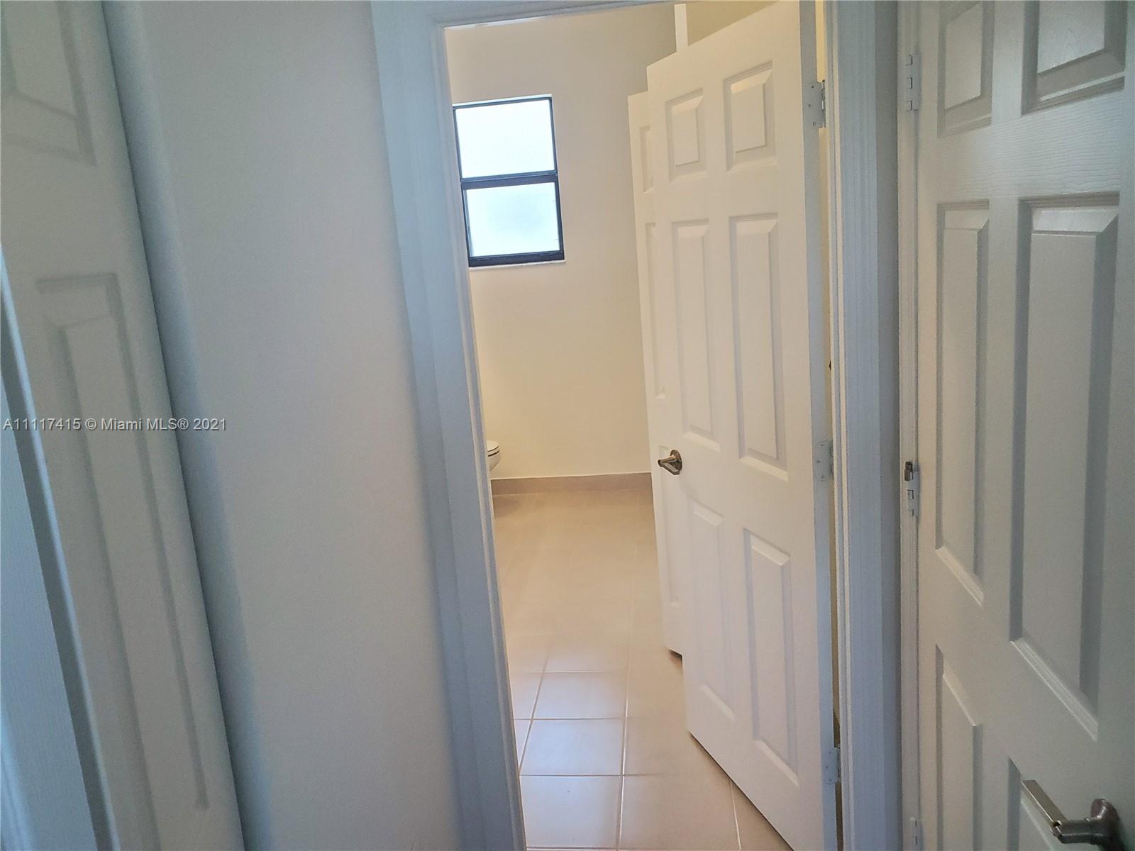 RESERVE AT EDGEWOOD - Residential Lease
