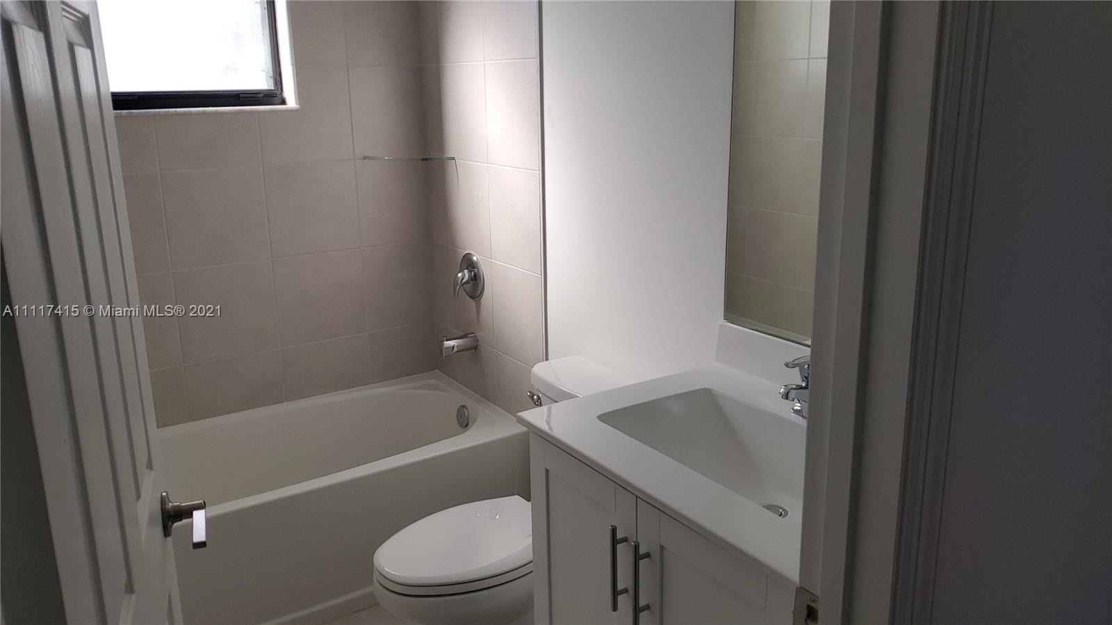 RESERVE AT EDGEWOOD - Residential Lease