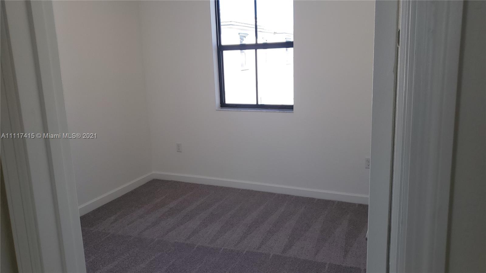 RESERVE AT EDGEWOOD - Residential Lease