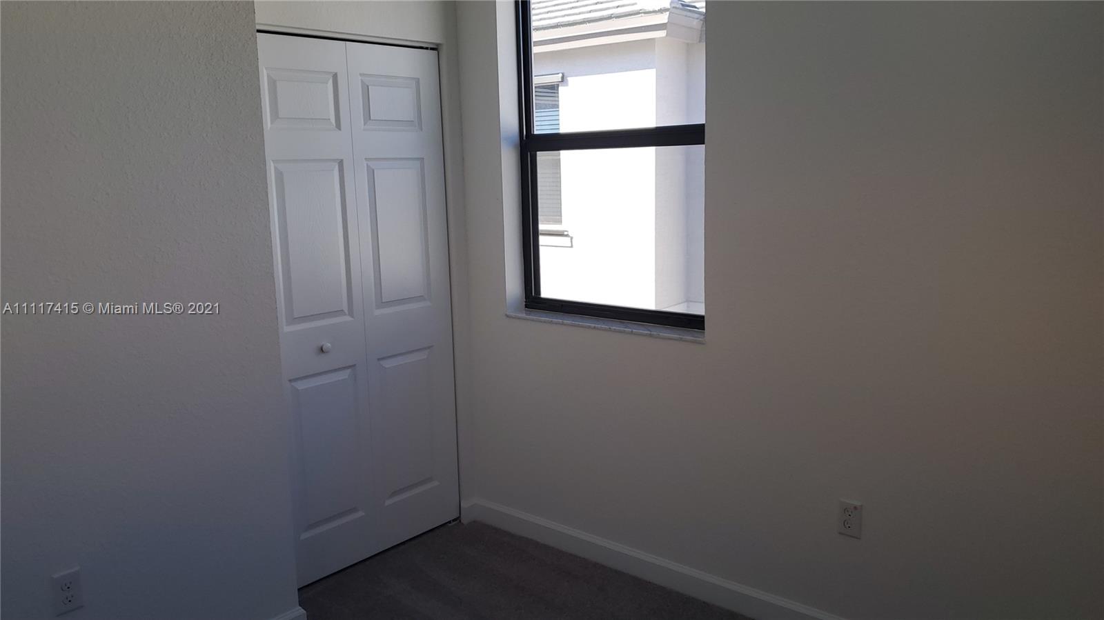 RESERVE AT EDGEWOOD - Residential Lease
