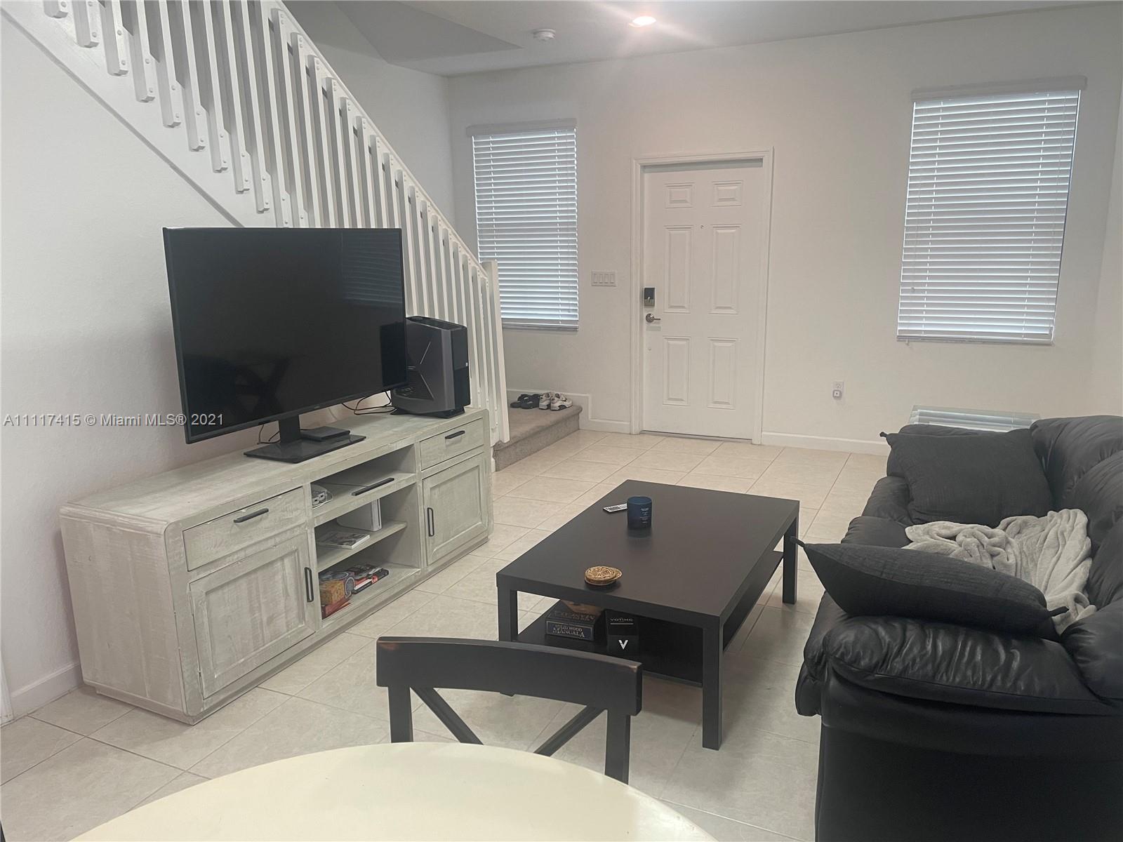 RESERVE AT EDGEWOOD - Residential Lease