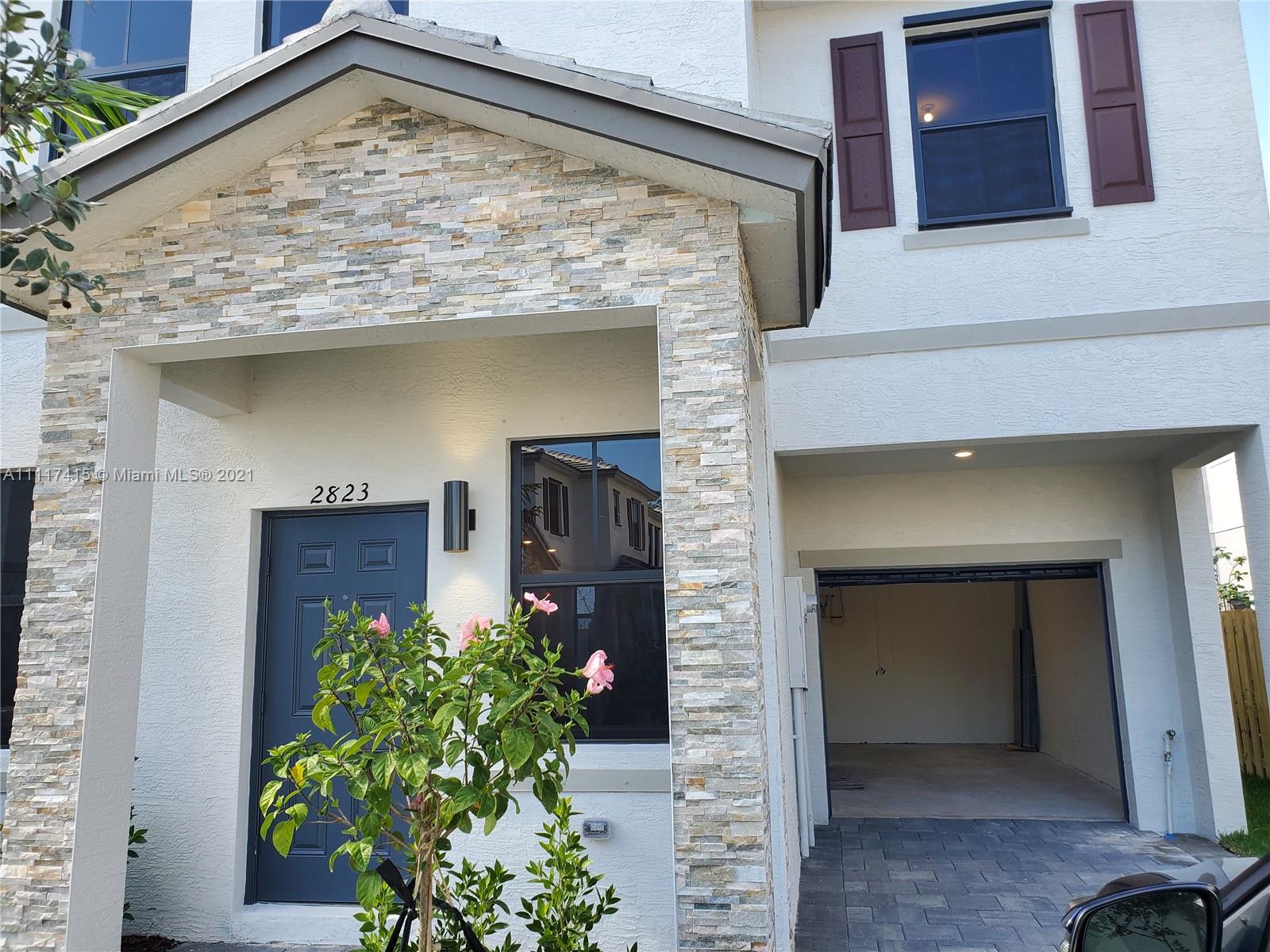 RESERVE AT EDGEWOOD - Residential Lease