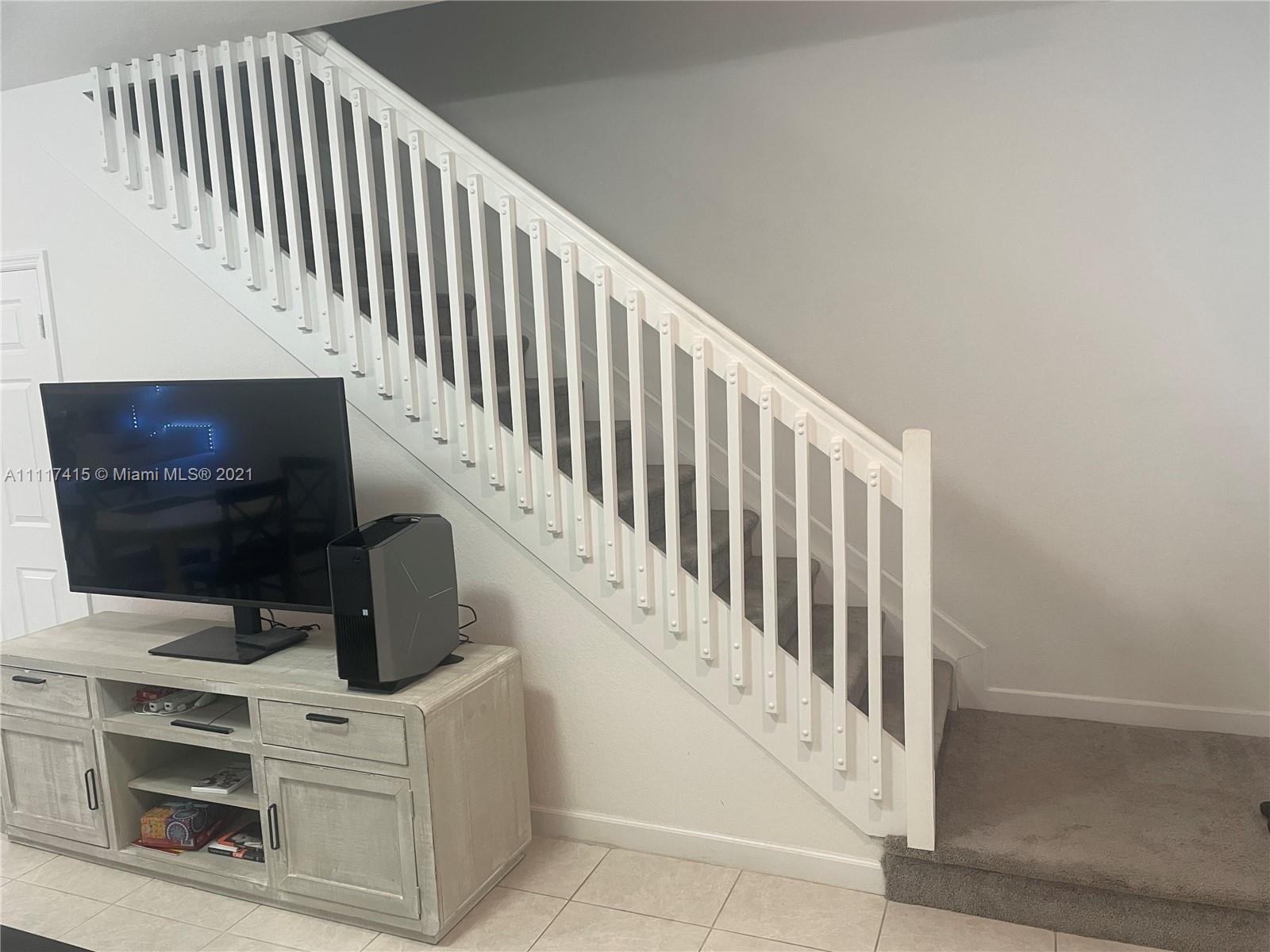 RESERVE AT EDGEWOOD - Residential Lease